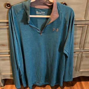 Mens Under armour dri fit pull over.
